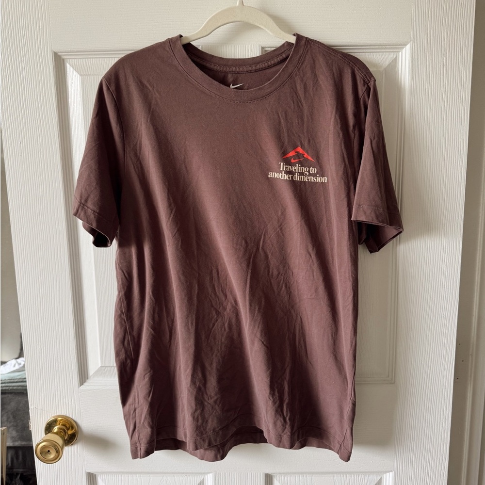Nike Men’s Graphic T-Shirt